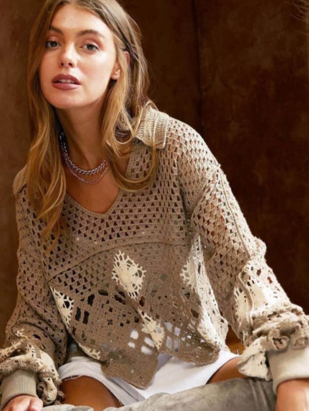 Davi & Dani Crochet V-Neck Sweater Tan & White ** Size Small